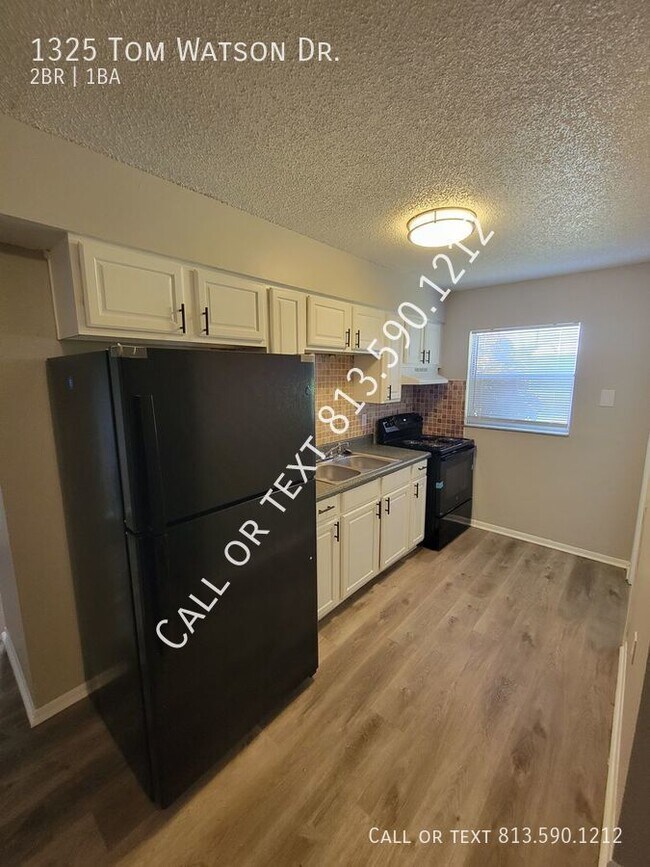 Building Photo - Cute Lakeland Apartment