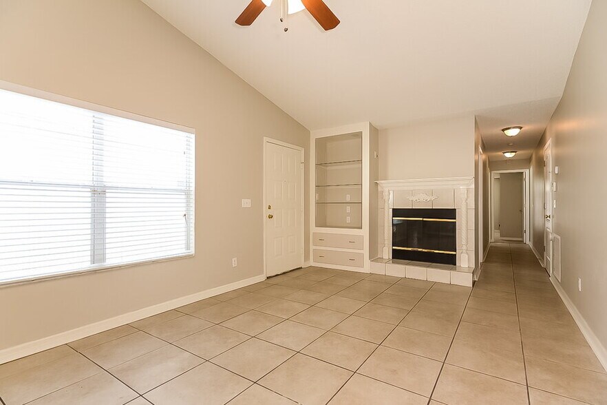 Building Photo - 4313 Longshore Dr