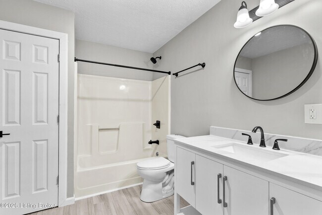 Building Photo - 58 Riverside Ln