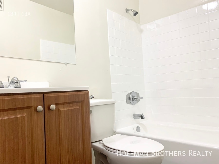 Building Photo - 6023 Ernest Ave