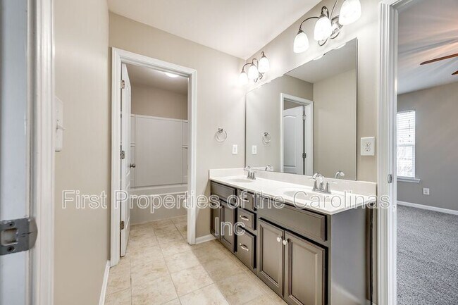 Building Photo - 3000 Sewee Ln