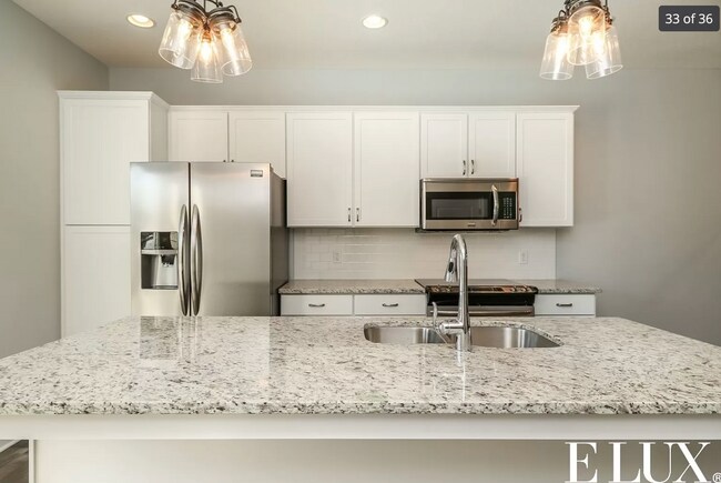 Building Photo - 15845 Foster St