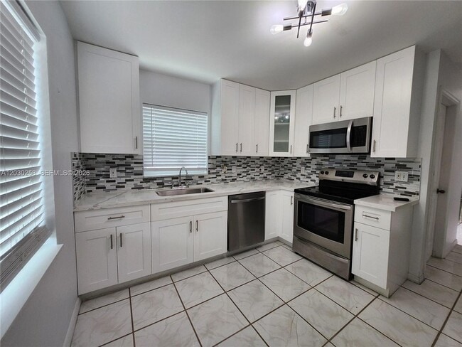 Building Photo - 3332 Orinoco Ln