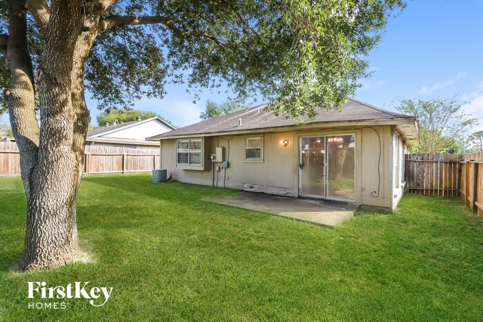 Building Photo - 17026 Enchanted Cir E