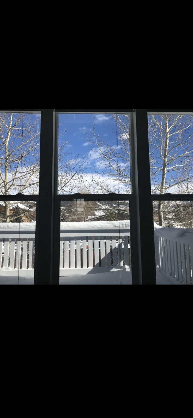 Building Photo - 552 Polar Ct