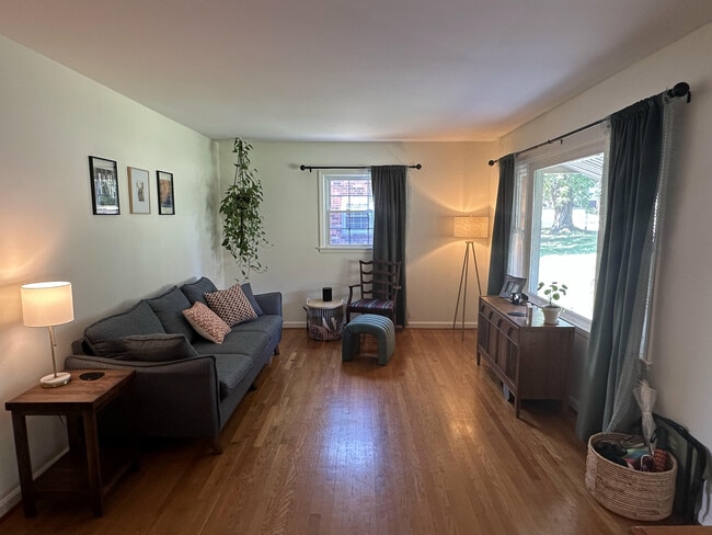 Building Photo - 3504 Galahad Dr
