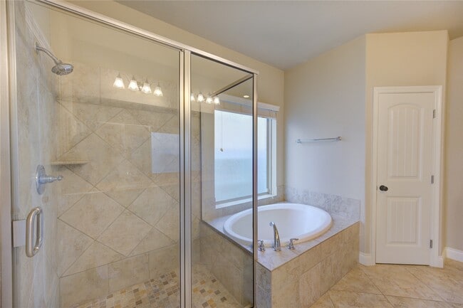 Building Photo - 6730 Sotoria Ln