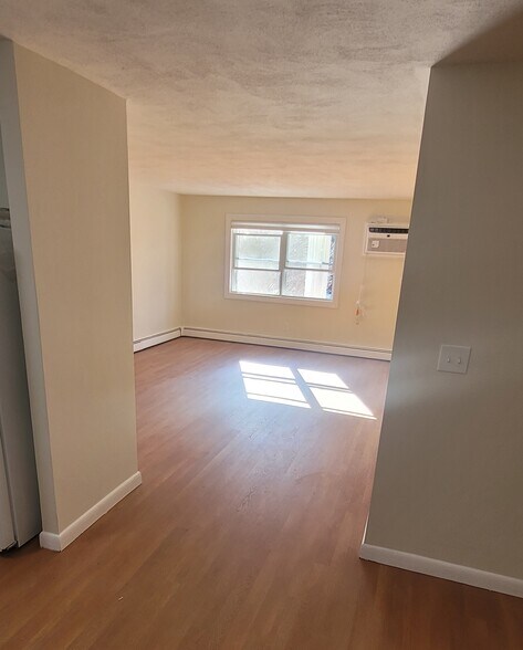 Building Photo - 773 Massachusetts Ave