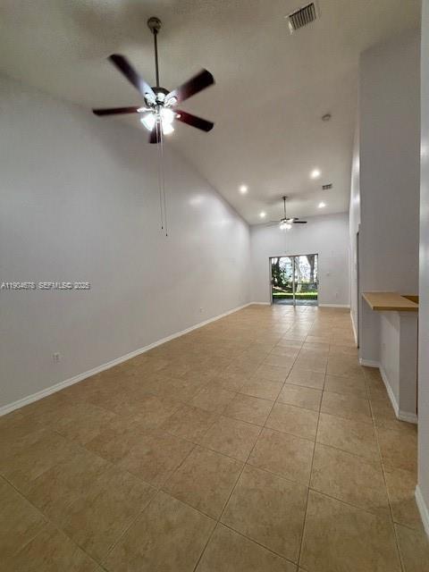 Building Photo - 1176 NE 32nd Ave