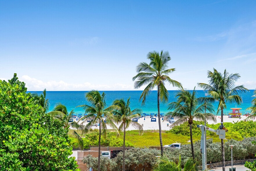 Building Photo - 1036 Ocean Dr
