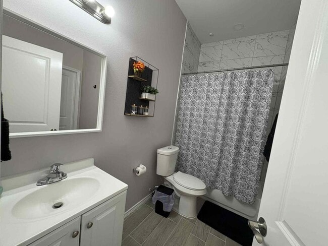 Building Photo - 2007 Cassandra St