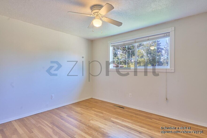 Building Photo - 13426 SW 61st Ave