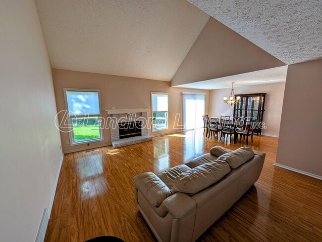 Building Photo - Avon Home with Vaulted Ceilings, Gas Firep...