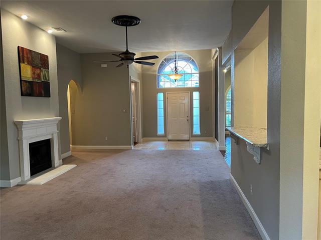 Building Photo - 203 Fallbrook Dr