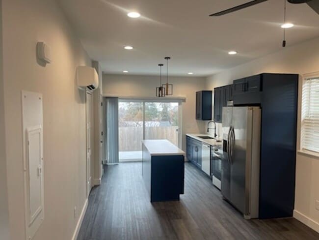 Building Photo - Brand new 2 bed/2 bath, central a/c, dishwasher, washer & dryer, deck & patio!