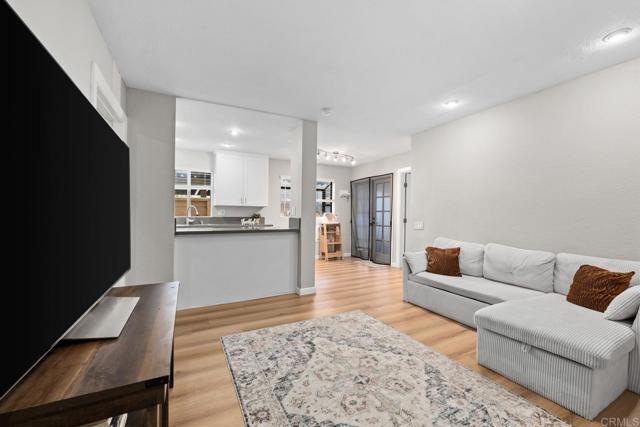 Building Photo - 3140 Midway Dr