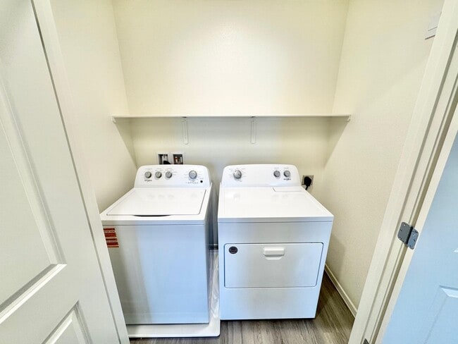 Building Photo - BEAUTIFUL NEW BUILD HOME 2-STORY 3 BEDROOM...