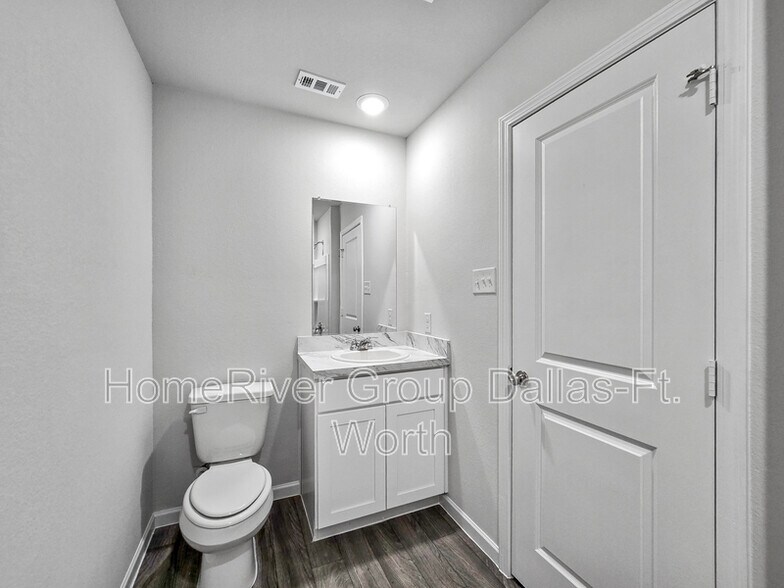 Building Photo - 101 Bluebonnet Wy
