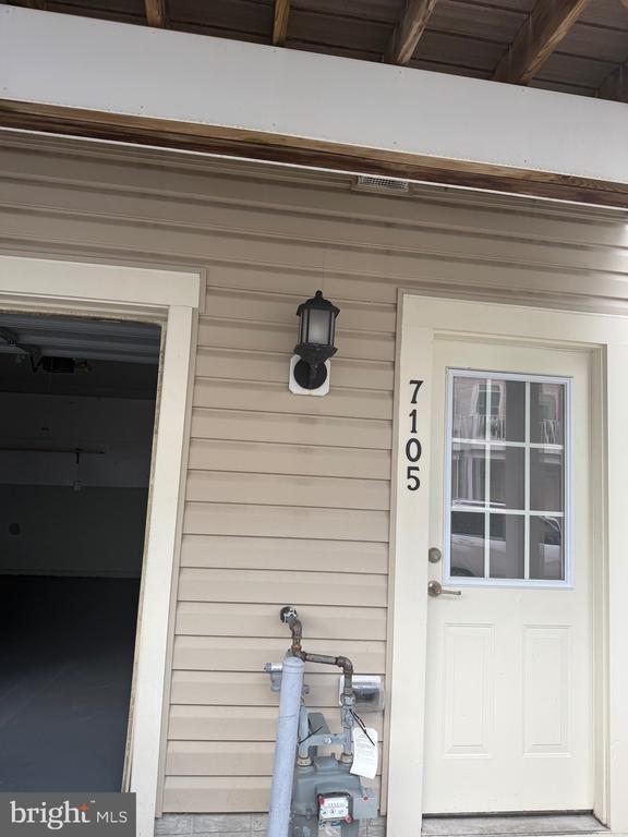 Building Photo - 7105 Druce Way