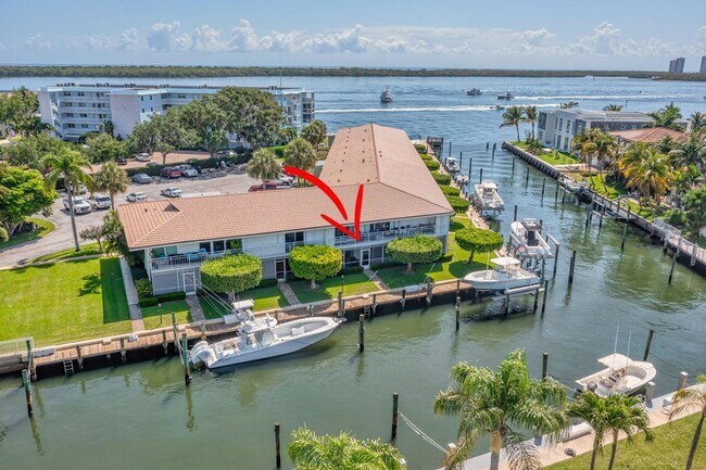 Building Photo - 68 Yacht Club Dr
