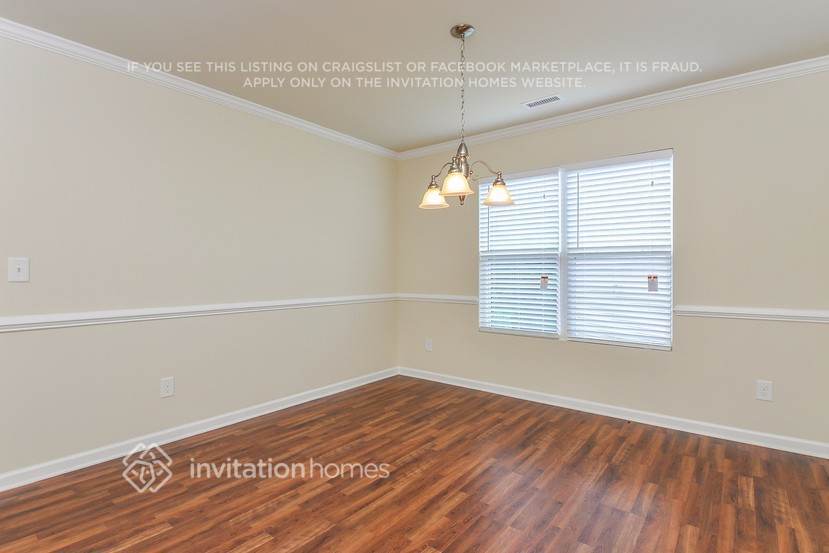 Building Photo - 251 Chadford Pl
