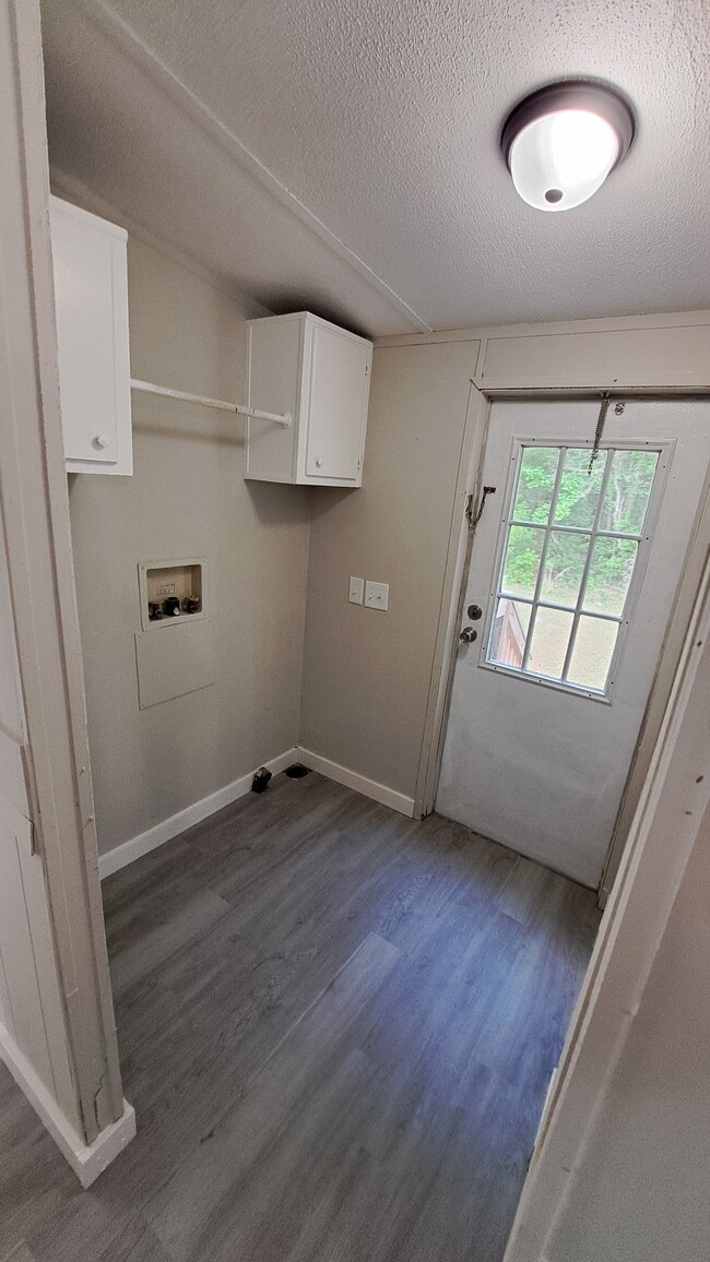 Building Photo - 113 Novits Nook Ct