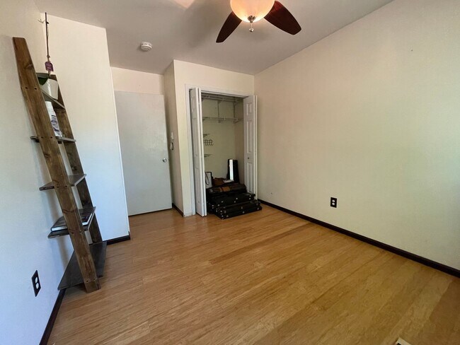 Building Photo - 3153 Eastwood Ct
