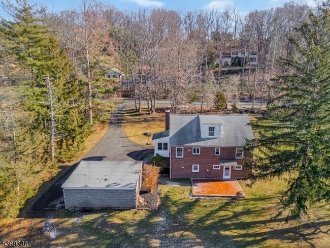 Building Photo - 111 King George Rd