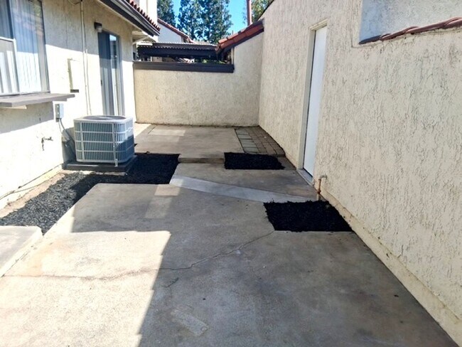 Building Photo - Coming soon... San Dimas Condo