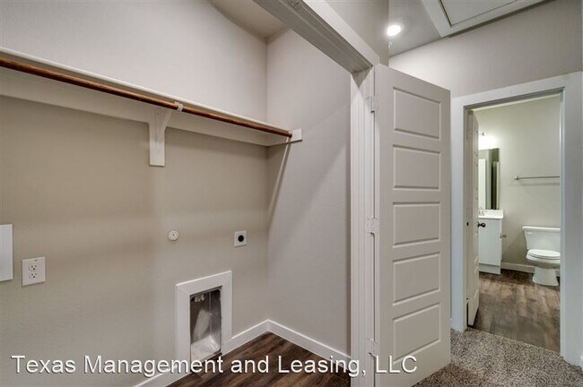 Building Photo - 714 Fallow Dr