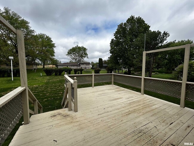 Building Photo - 3117 St Andrews Dr