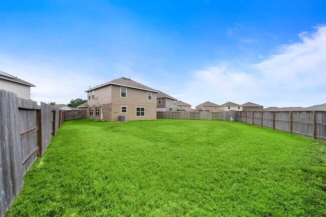 Building Photo - 32510 Orchard Haze Dr
