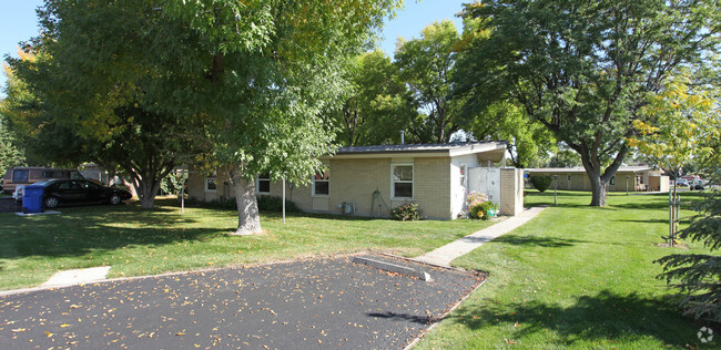 Building Photo - Sunnyview Court
