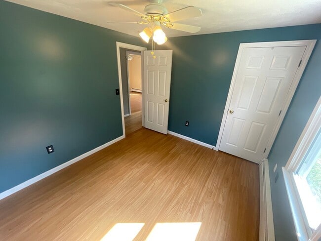 Building Photo - For Rent – 4 Bed, 2 Bath Home w/ Garage & ...