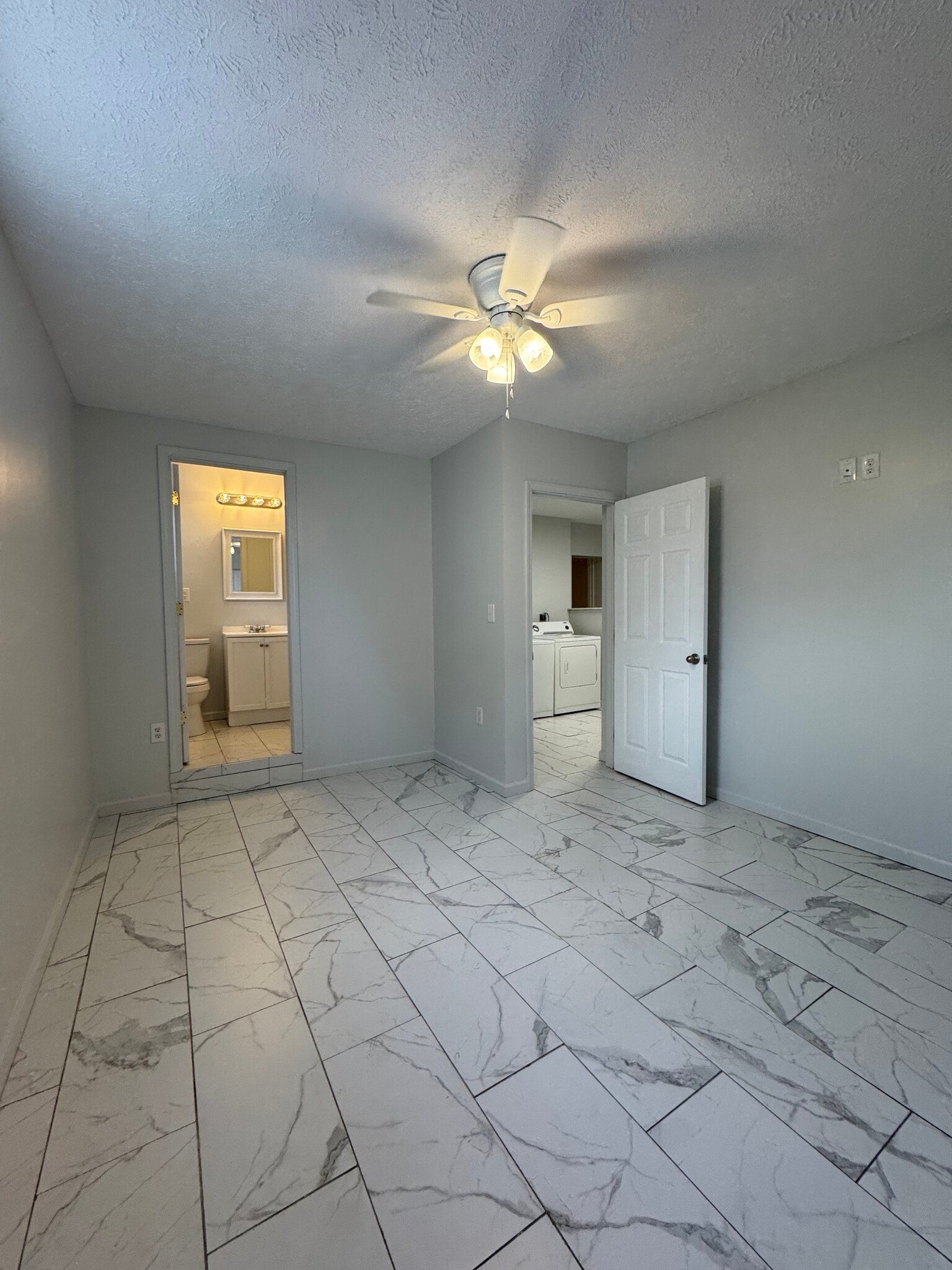 Building Photo - 2257 3rd St