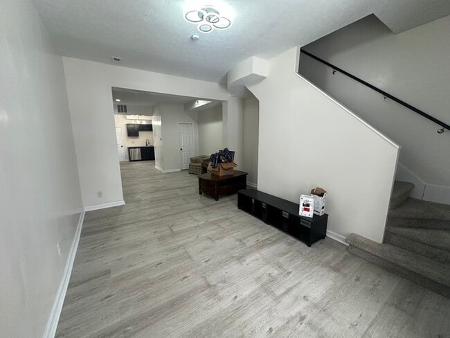 Building Photo - 47 S Lasalle St