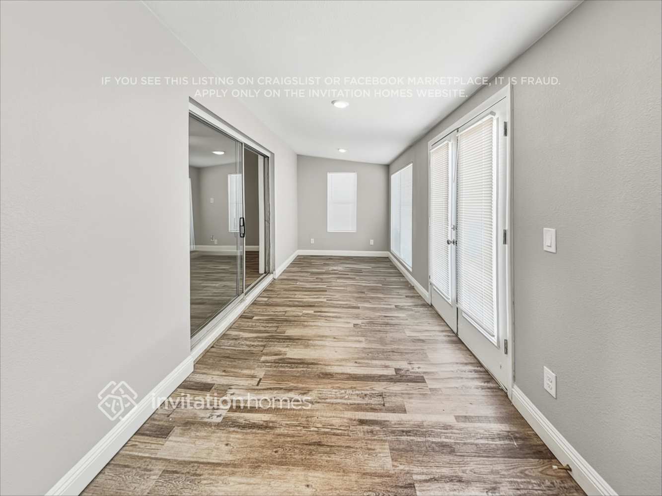 Building Photo - 3136 W Cactus Rd