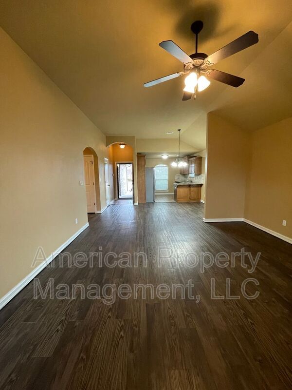 Building Photo - 13046 E 133rd Pl N