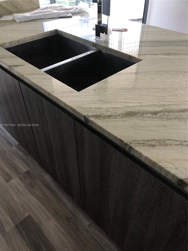 Building Photo - 801 S Miami Ave