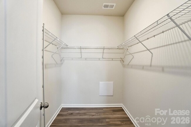 Building Photo - 15764 Country House St
