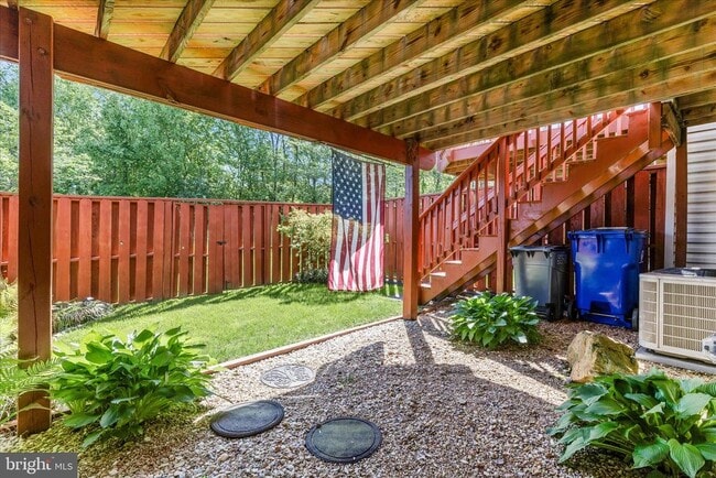 Building Photo - 5621 Queen Anne Ct