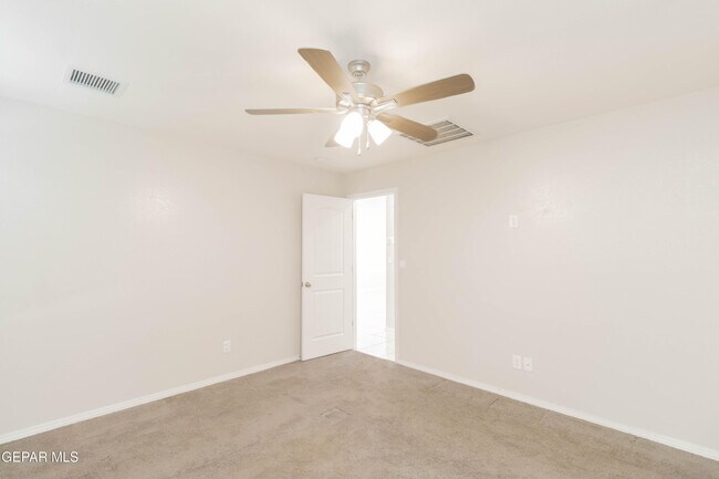 Building Photo - 14465 Mariam Hanna St