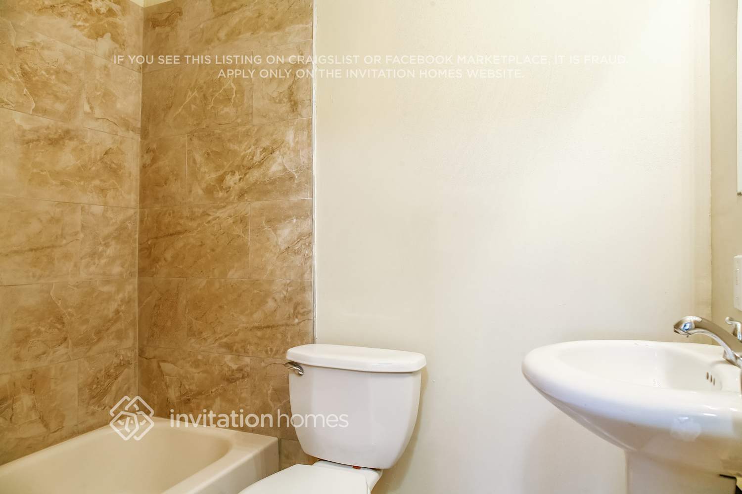 Building Photo - 245 NW 124th St