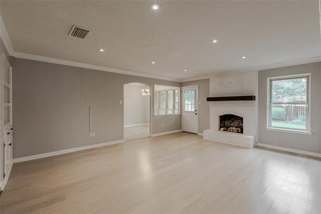 Building Photo - 717 Huntwich Dr