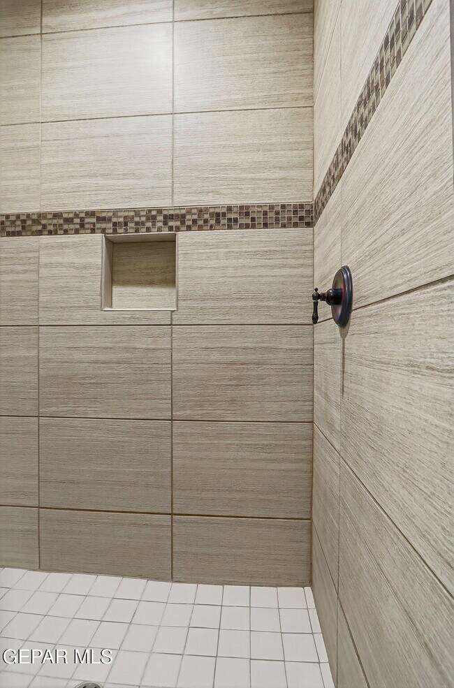 Building Photo - 14949 Jerry Armstrong Ct