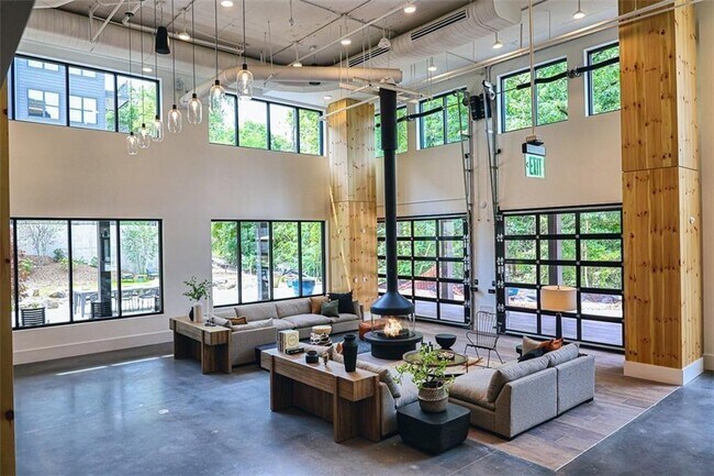 Building Photo - 1330 Fairmont Ave NW