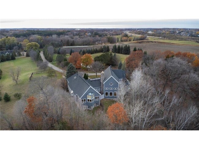 Building Photo - 1560 Bluff Creek Dr