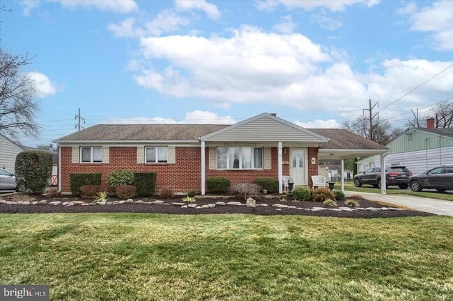 Primary Photo - 22 Palmer Dr