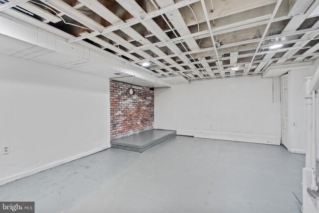 Building Photo - 328 Stemmers Run Rd