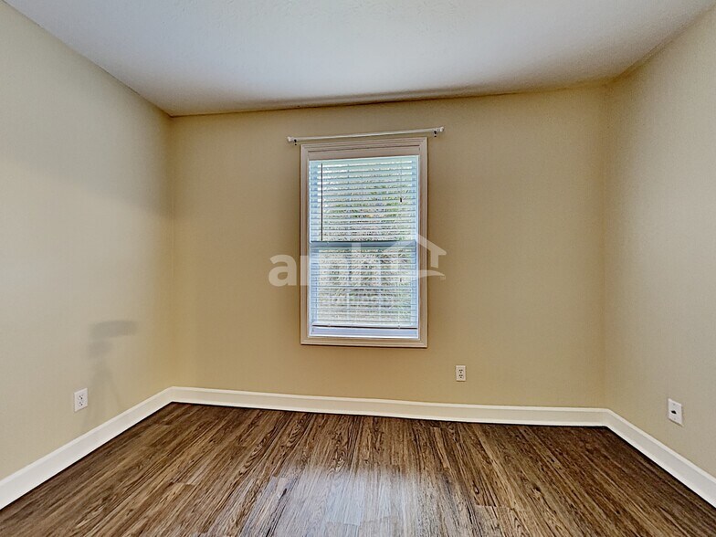 Building Photo - 7044 Pelsor Ln